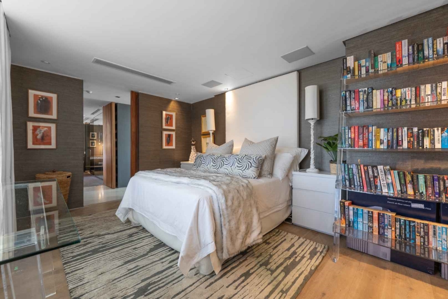 3 Bedroom Property for Sale in Mouille Point Western Cape